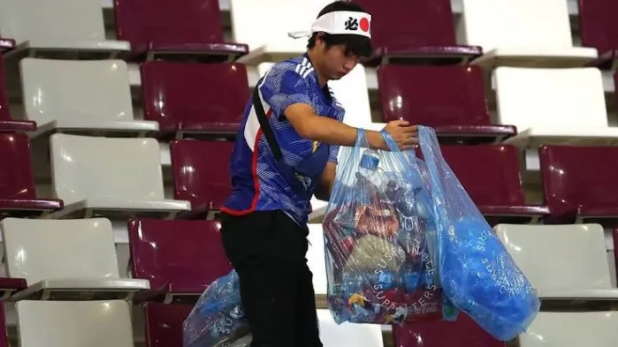 Japanese cleaning stadium